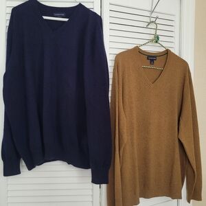 Lands End Sweaters Mens Cashmere Blue Tan V Neck Soft Knit Pullover Lot of 2